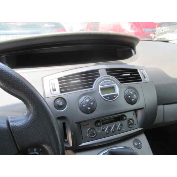 renault scenic ii del año 2003