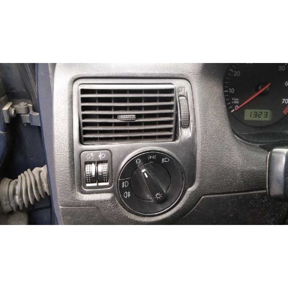 volkswagen golf iv berlina (1j1) del año 1999