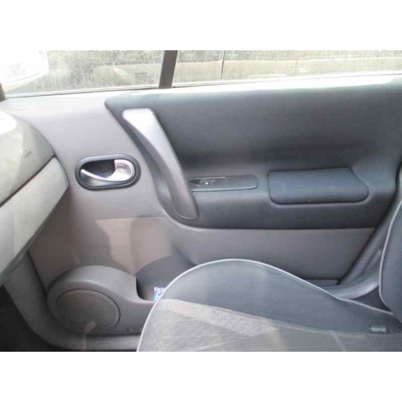 renault scenic ii del año 2003