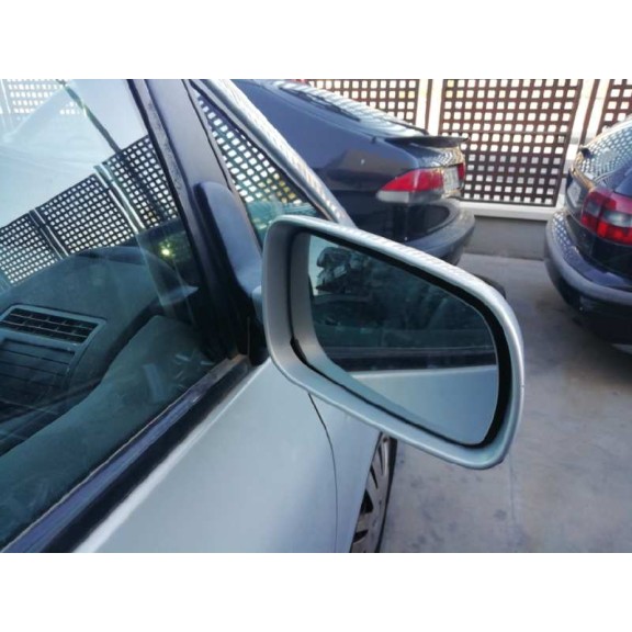 seat alhambra (7v9) del año 2003