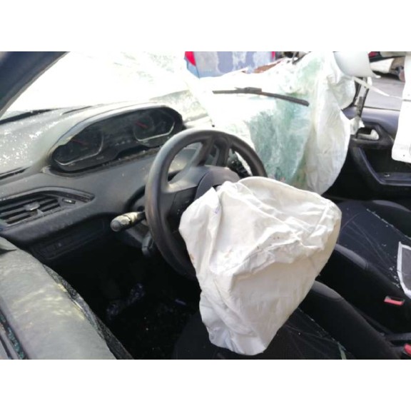 peugeot 208 del año 2014