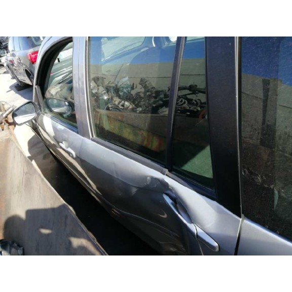 mazda 2 berlina (dy) del año 2006