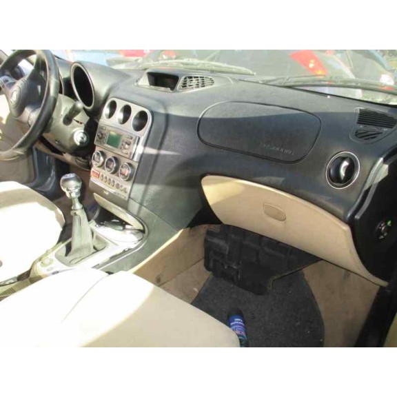 alfa romeo 156 del año 2004