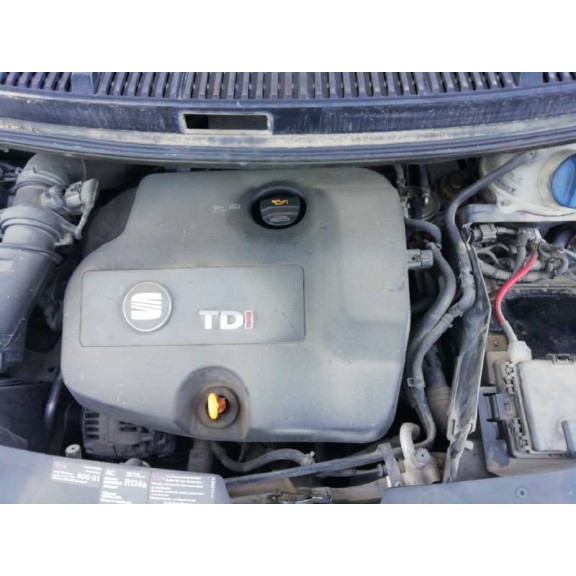 seat alhambra (7v9) del año 2003