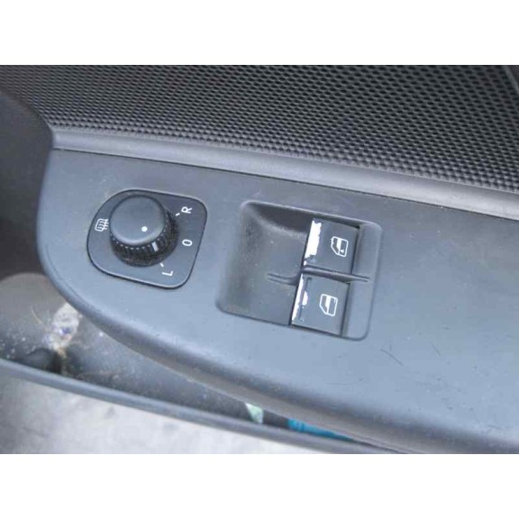 volkswagen golf v berlina (1k1) del año 2008