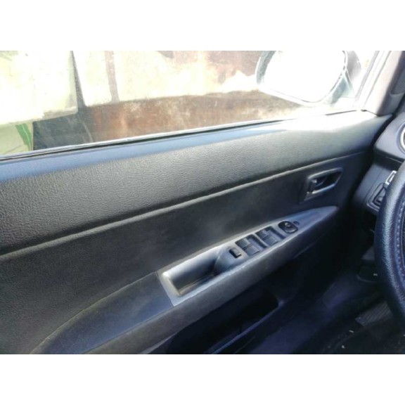 mazda 2 berlina (dy) del año 2006