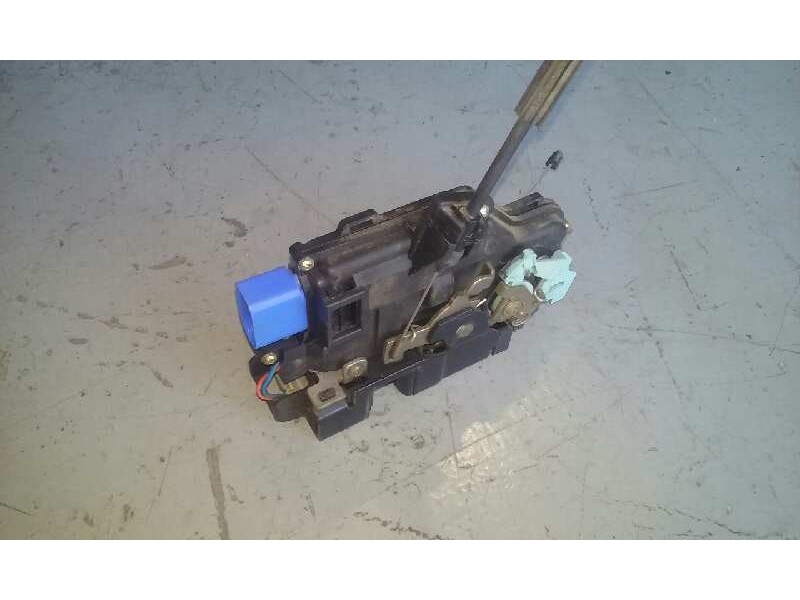 Recambio de cerradura puerta delantera derecha para seat toledo (5p2) exclusive referencia OEM IAM  FICHA AZUL TOCADA