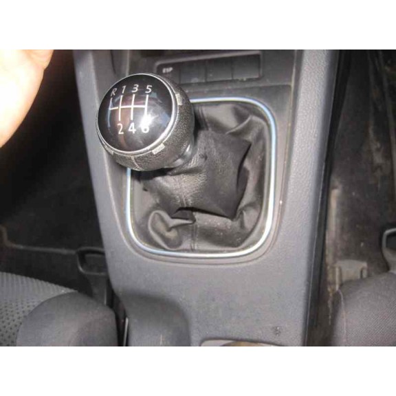 volkswagen golf v berlina (1k1) del año 2008