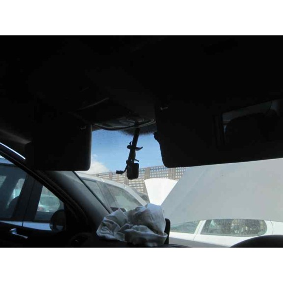 volkswagen golf v berlina (1k1) del año 2008