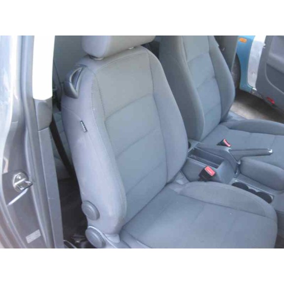 volkswagen golf v berlina (1k1) del año 2008