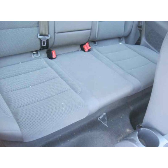 volkswagen golf v berlina (1k1) del año 2008