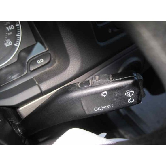 volkswagen golf v berlina (1k1) del año 2008