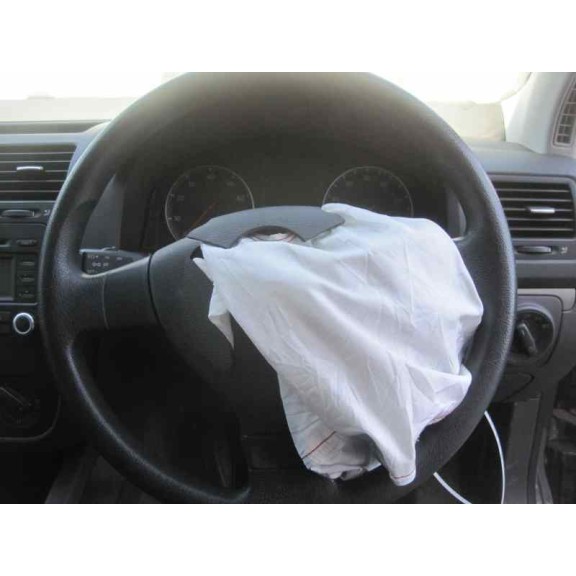 volkswagen golf v berlina (1k1) del año 2008