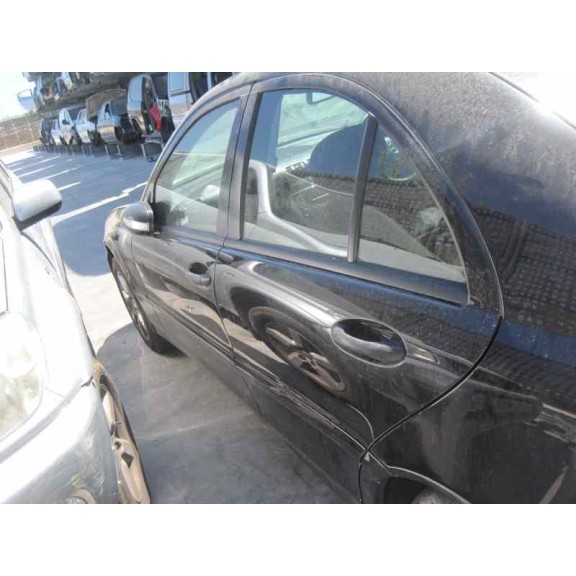 mercedes-benz clase c (w203) berlina del año 2000