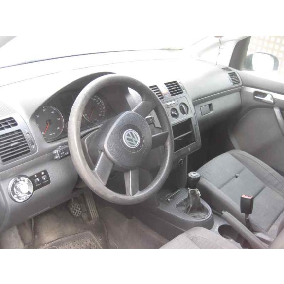 volkswagen touran (1t1) del año 2004