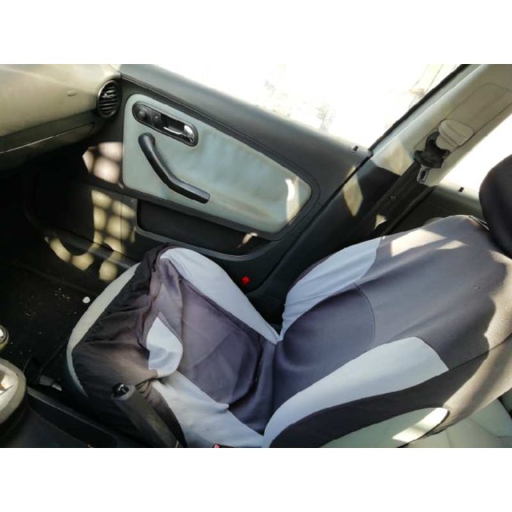 seat cordoba berlina (6l2) del año 2003