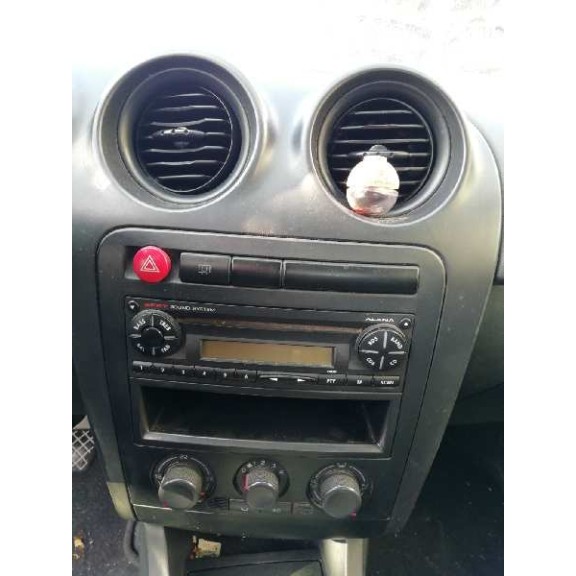 seat cordoba berlina (6l2) del año 2003