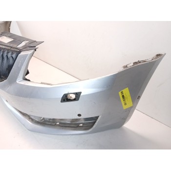 Recambio de paragolpes delantero para skoda octavia iii (5e3, nl3, nr3) 1.6 tdi referencia OEM IAM 5E0807221  