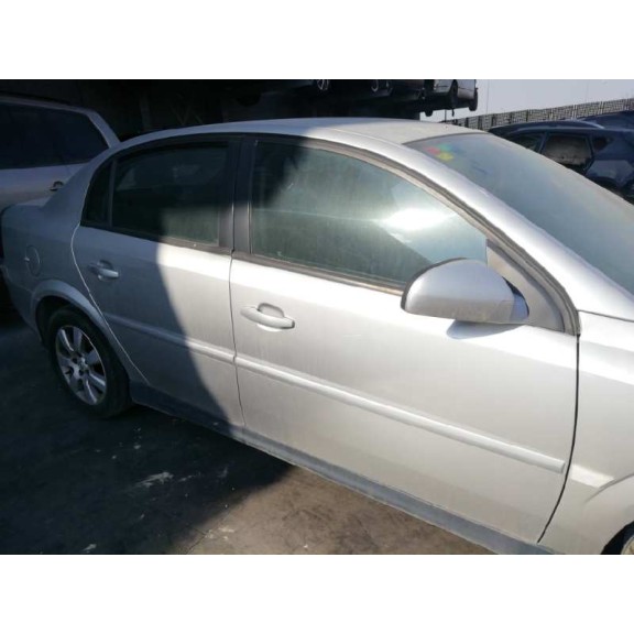opel vectra c berlina del año 2005