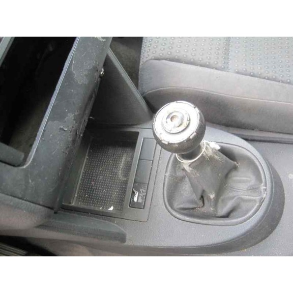 volkswagen touran (1t1) del año 2004