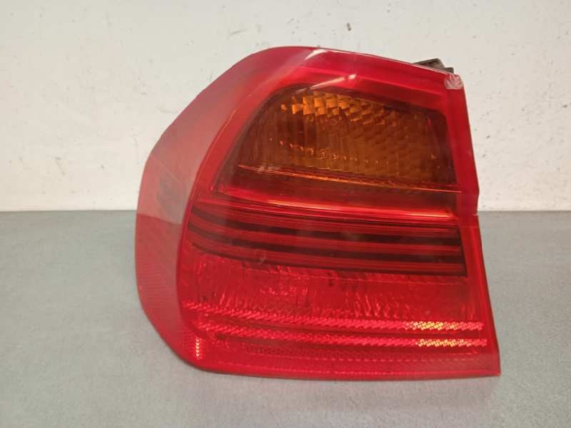 Recambio de piloto trasero izquierdo para bmw serie 3 berlina (e90) 318d referencia OEM IAM 6937457 TOCADO 