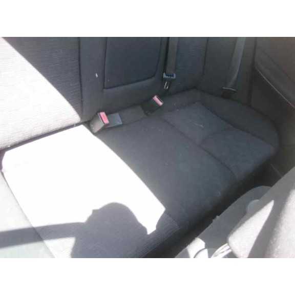 mercedes-benz clase c (w203) berlina del año 2000