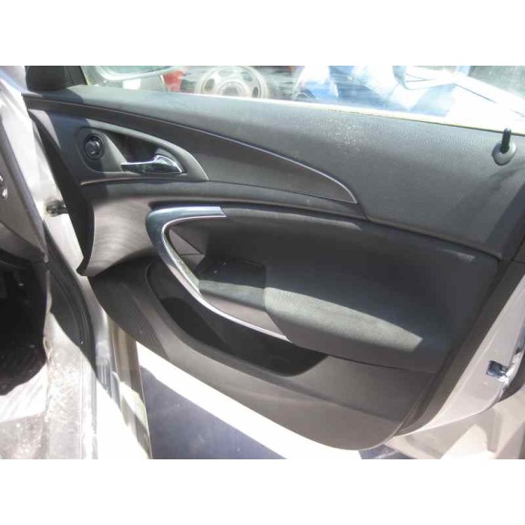 opel insignia berlina del año 2008