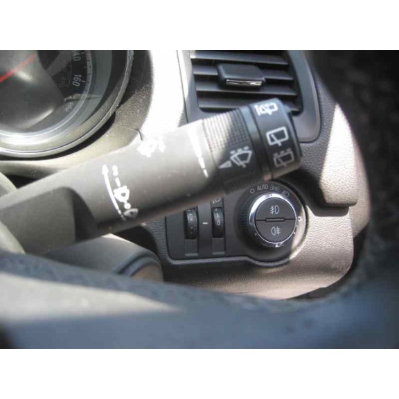 opel insignia berlina del año 2008