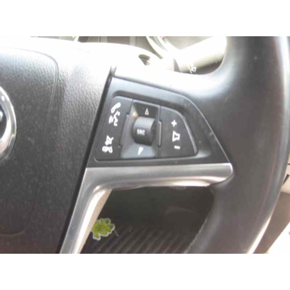 opel insignia berlina del año 2008