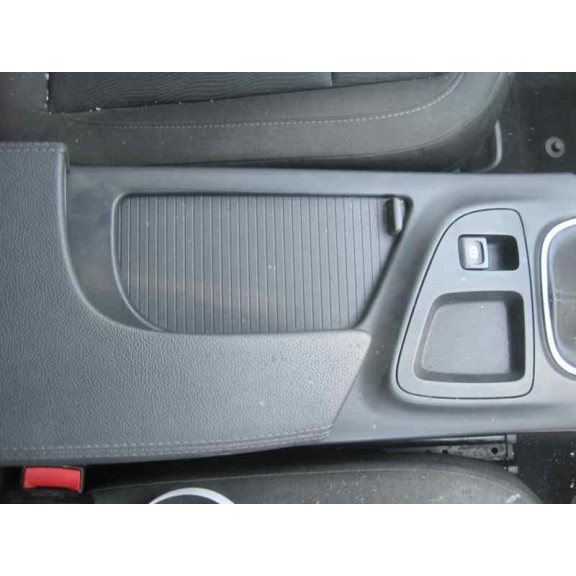 opel insignia berlina del año 2008