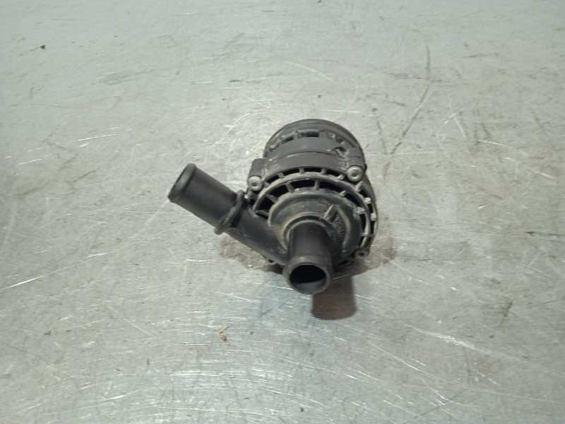 Recambio de motor electrico de agua para renault laguna iii referencia OEM IAM PA6T61GF40  