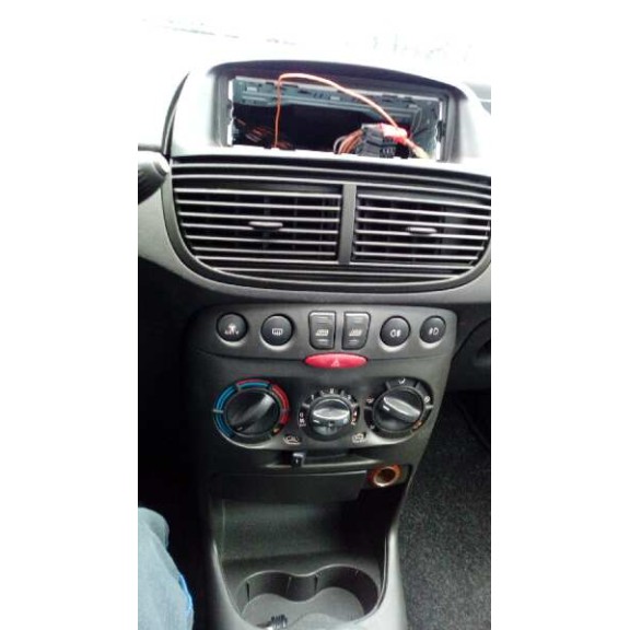 fiat punto berlina (188) del año 2005