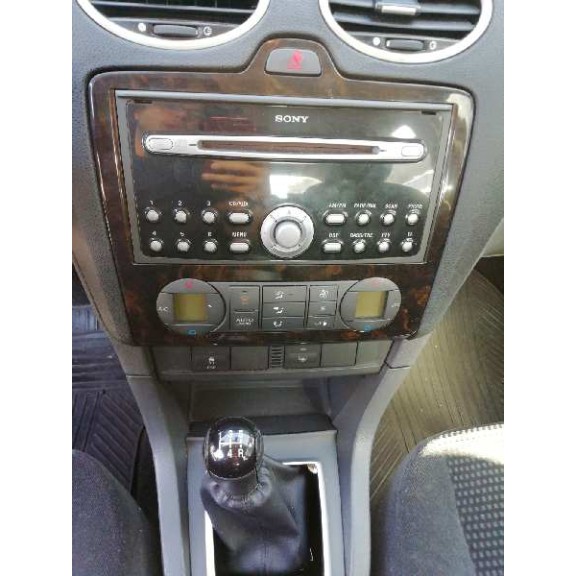 ford focus berlina (cap) del año 2006
