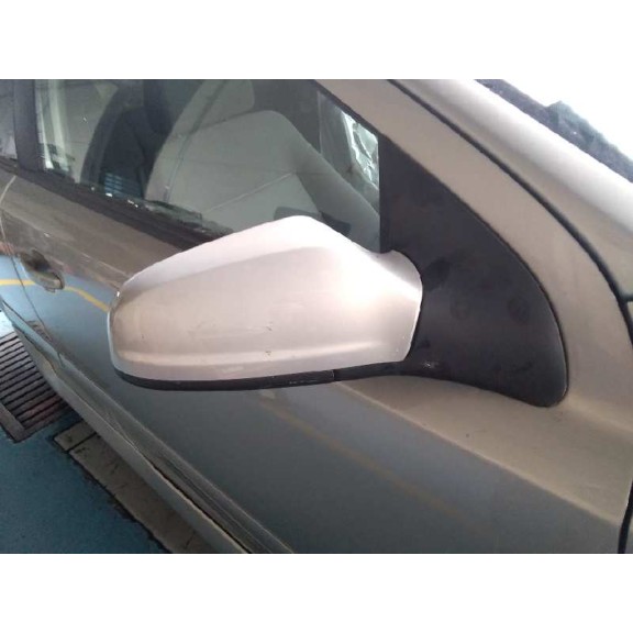 opel astra gtc del año 2005