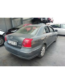 toyota avensis berlina (t25) del año 2005 2