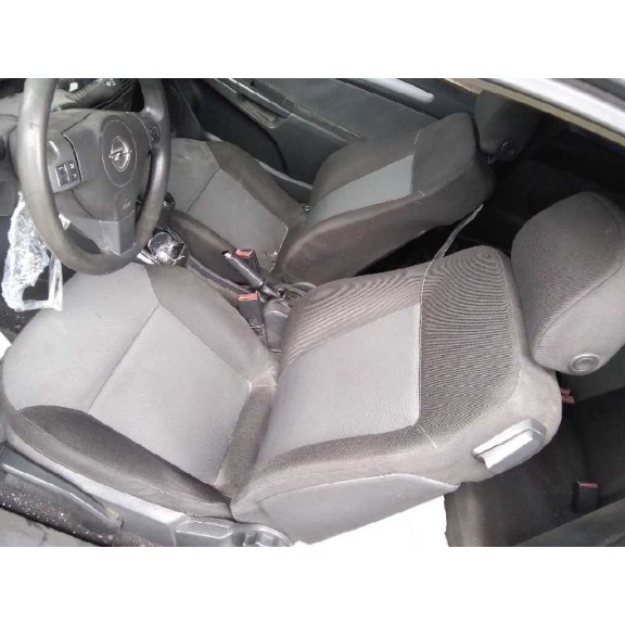 opel astra gtc del año 2005