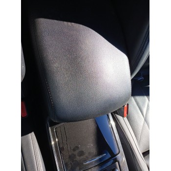 Recambio de apoyabrazos central para infiniti qx70 3.7 awd referencia OEM IAM P13608B11000  