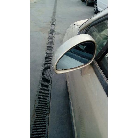 citroën c4 berlina del año 2006