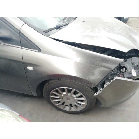 fiat bravo (198) del año 2011