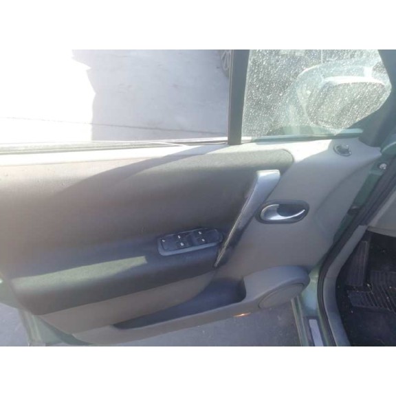 renault scenic ii del año 2005