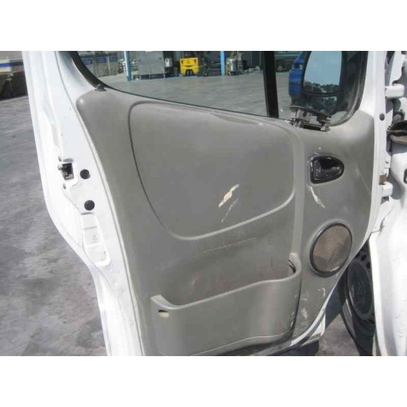 opel vivaro del año 2004