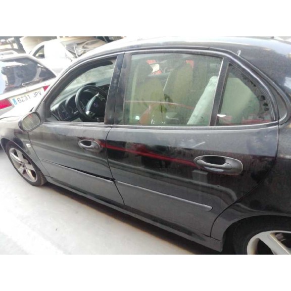 saab 9-3 berlina del año 2004