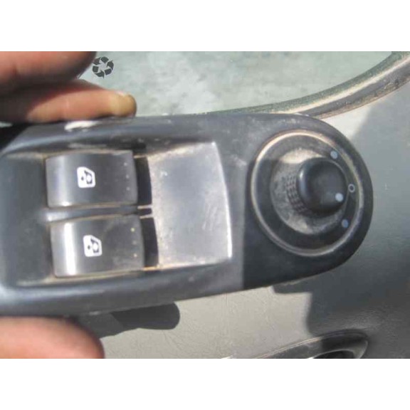 opel vivaro del año 2004