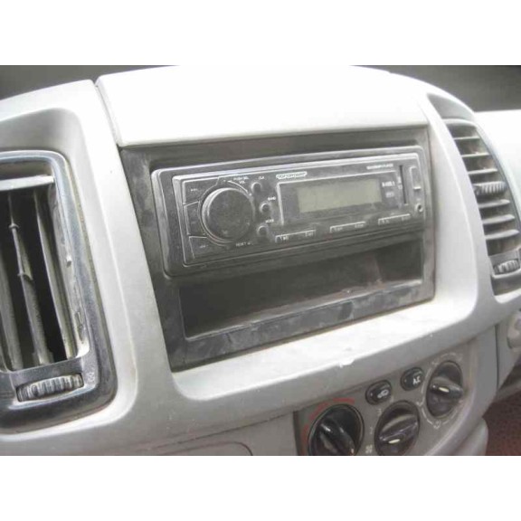 opel vivaro del año 2004