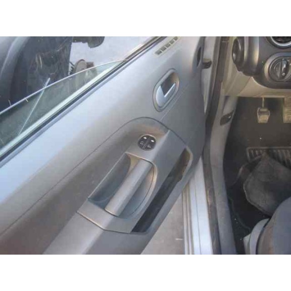 ford fiesta (cbk) del año 2003