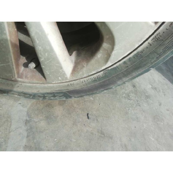 toyota auris del año 2014