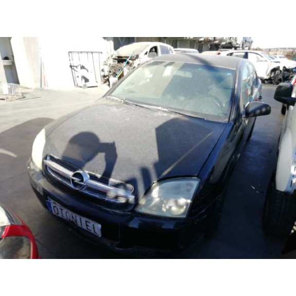 opel vectra c berlina del año 2005