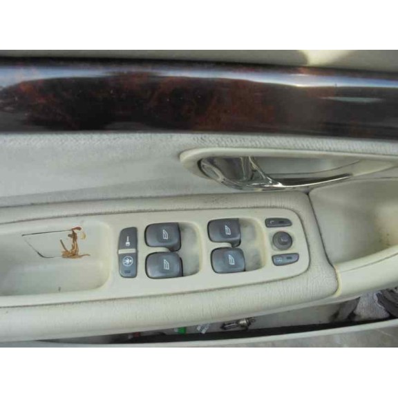 volvo s80 berlina del año 2000