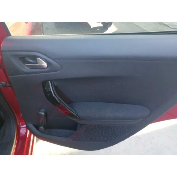 peugeot 208 del año 2017