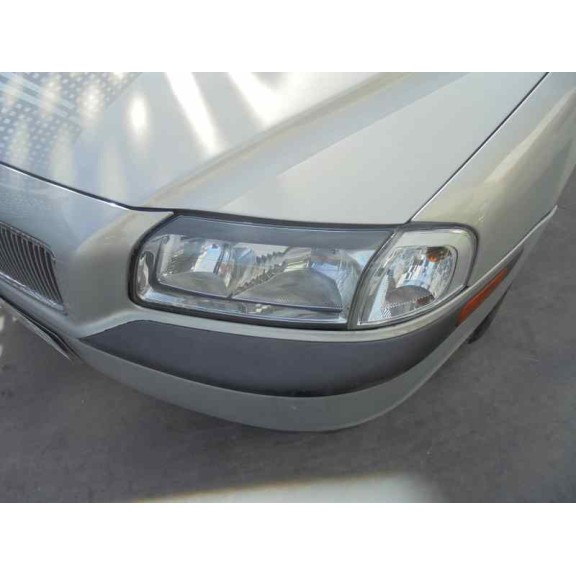 volvo s80 berlina del año 2000